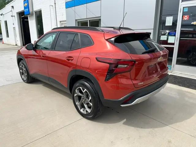 2024 Chevrolet Trax FWD LT