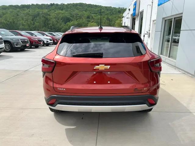 2024 Chevrolet Trax FWD LT