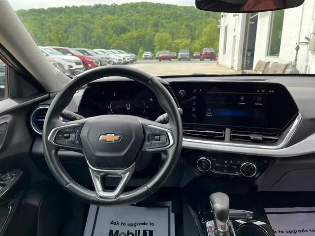 2024 Chevrolet Trax FWD LT