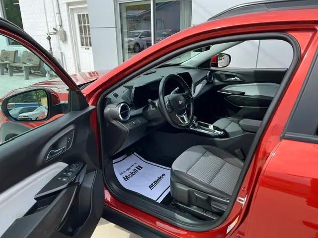 2024 Chevrolet Trax FWD LT
