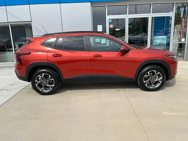 2024 Chevrolet Trax FWD LT