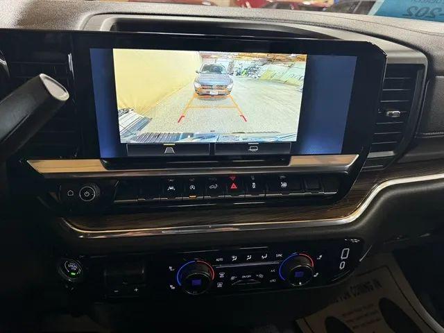 2023 Chevrolet Silverado 1500 4WD Crew Cab Standard Bed LT