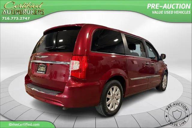 2015 Chrysler Town & Country Touring