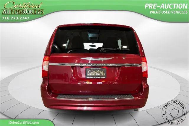 2015 Chrysler Town & Country Touring