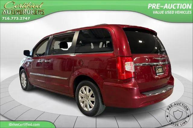 2015 Chrysler Town & Country Touring