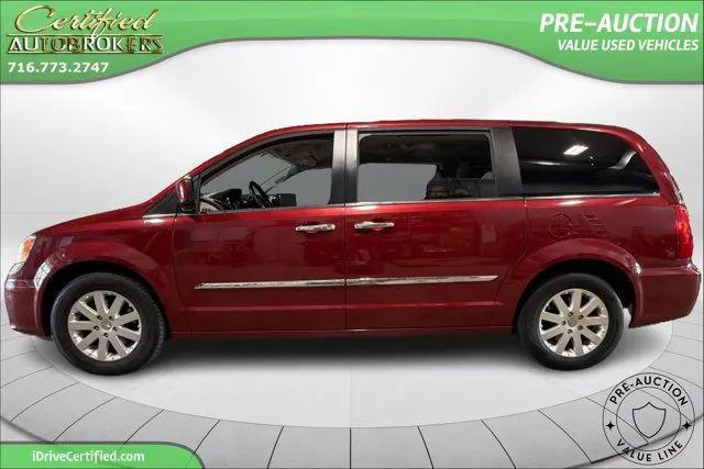 2015 Chrysler Town & Country Touring