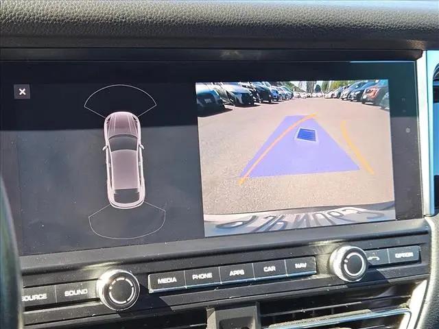 2019 Porsche Macan Macan