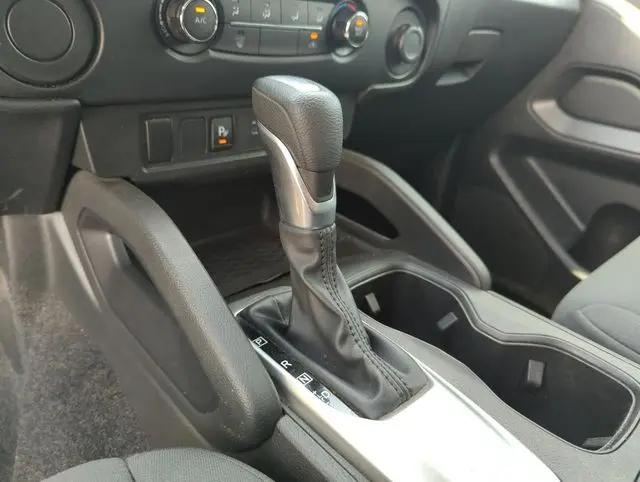 2022 Nissan Frontier Crew Cab S 4x2