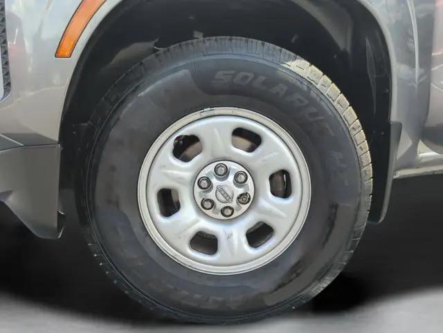 2022 Nissan Frontier Crew Cab S 4x2