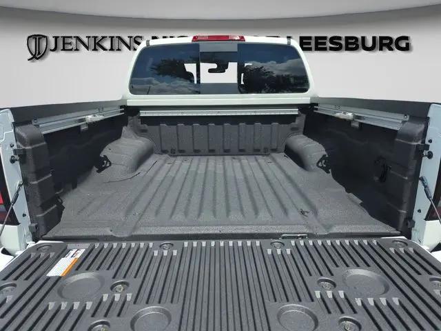 2026 Nissan Frontier Crew Cab SV 4x2