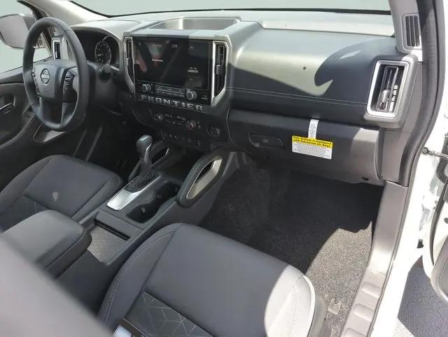 2026 Nissan Frontier Crew Cab SV 4x2
