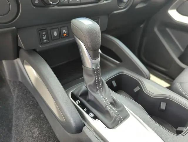 2026 Nissan Frontier Crew Cab SV 4x2
