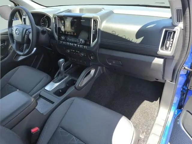 2026 Nissan Frontier Crew Cab SV 4x2