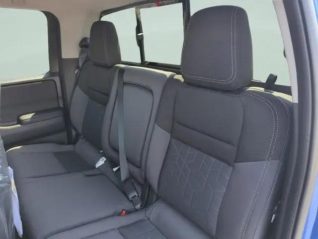 2026 Nissan Frontier Crew Cab SV 4x2