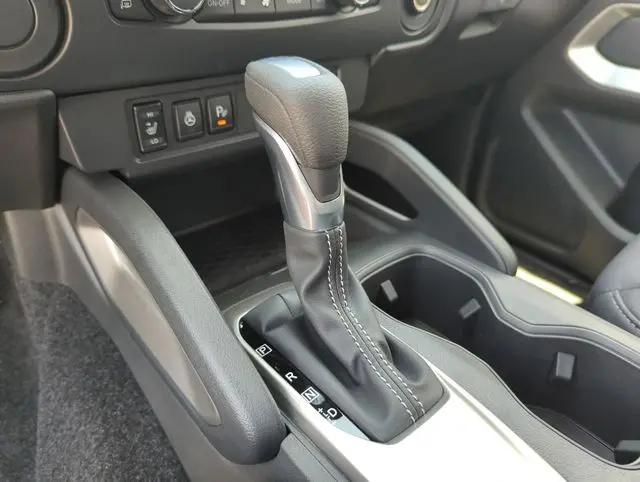 2026 Nissan Frontier Crew Cab SV 4x2