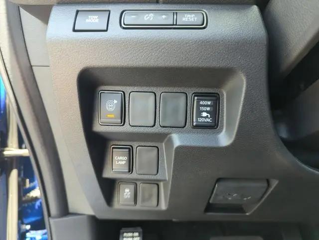 2026 Nissan Frontier Crew Cab SV 4x2