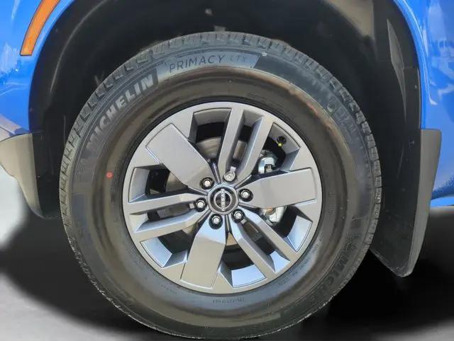 2026 Nissan Frontier Crew Cab SV 4x2