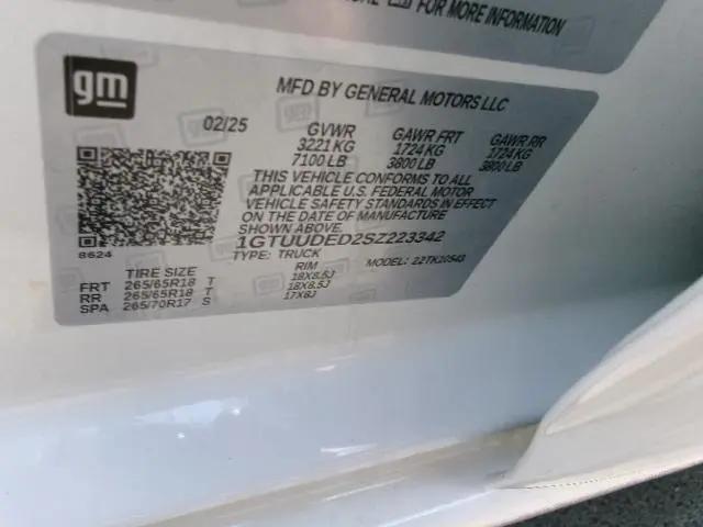 2025 GMC Sierra 1500 4WD Crew Cab Short Box SLT