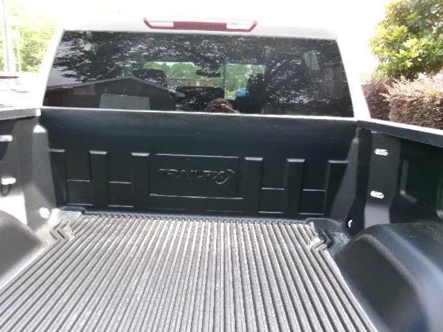 2025 GMC Sierra 1500 4WD Crew Cab Short Box SLT