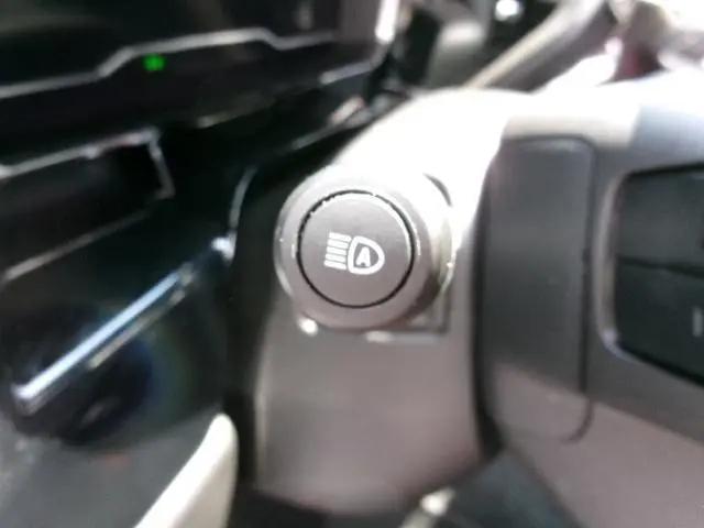 2025 GMC Sierra 1500 4WD Crew Cab Short Box SLT
