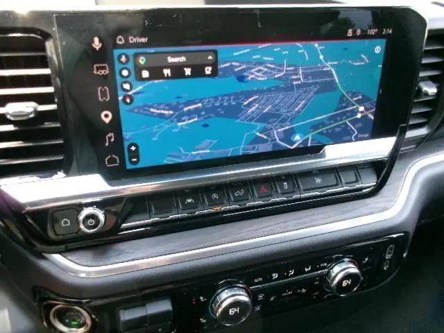 2025 GMC Sierra 1500 4WD Crew Cab Short Box SLT
