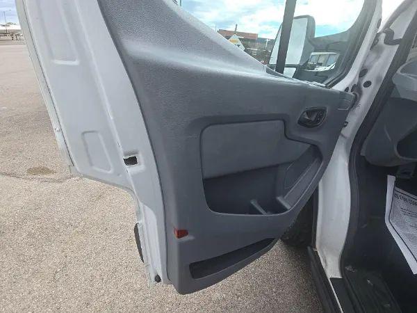 2017 Ford Transit Medium Roof w/Sliding Side Door w/RWB