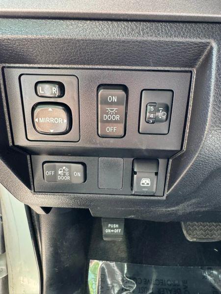 2015 Toyota Tundra SR5 5.7L V8