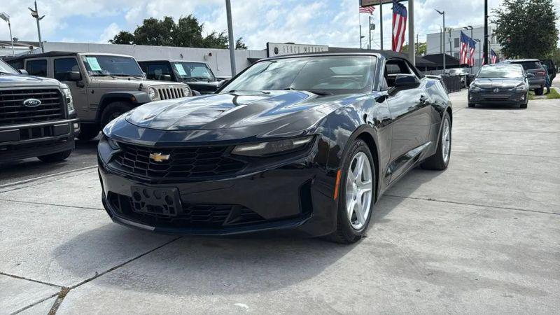 2020 Chevrolet Camaro RWD Convertible 1LT