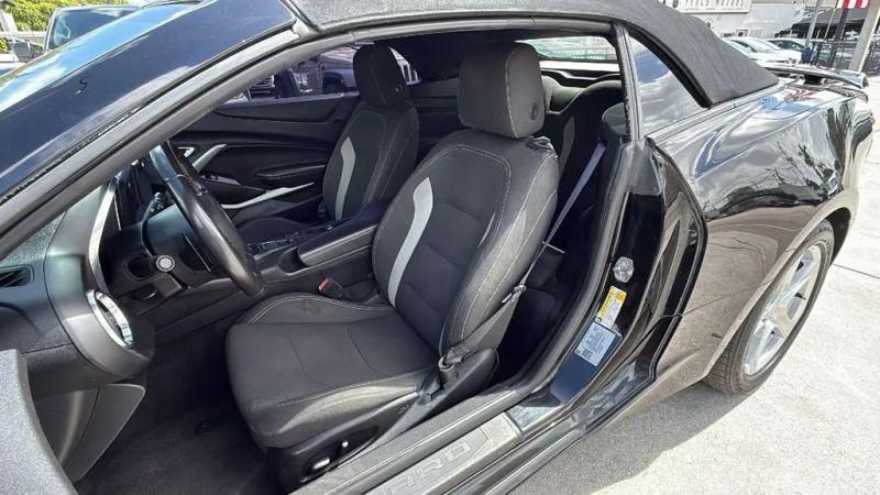 2020 Chevrolet Camaro RWD Convertible 1LT