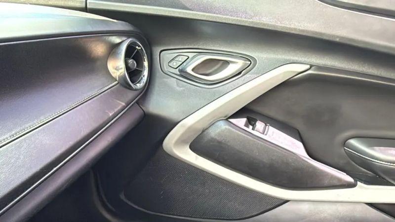 2020 Chevrolet Camaro RWD Convertible 1LT