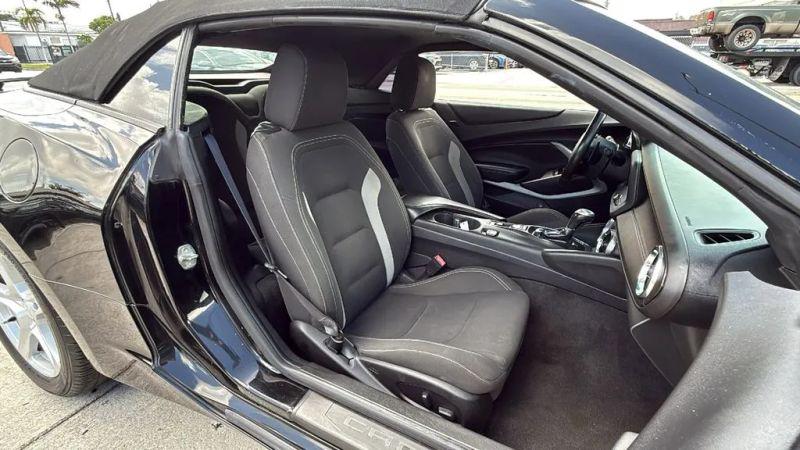 2020 Chevrolet Camaro RWD Convertible 1LT
