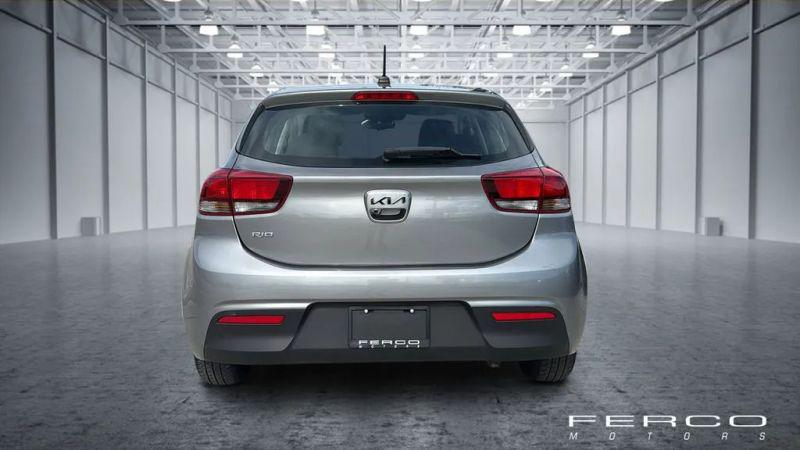 2022 Kia Rio 5 door S