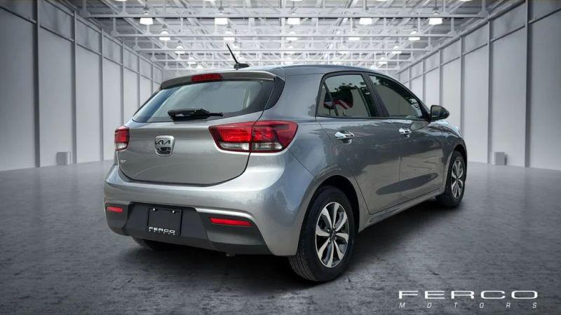 2022 Kia Rio 5 door S