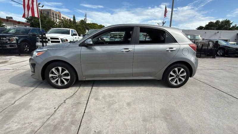 2022 Kia Rio 5 door S