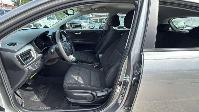 2022 Kia Rio 5 door S