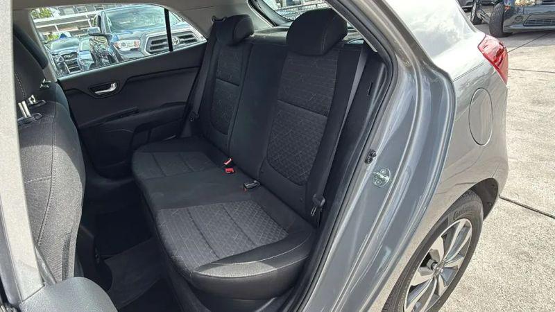 2022 Kia Rio 5 door S