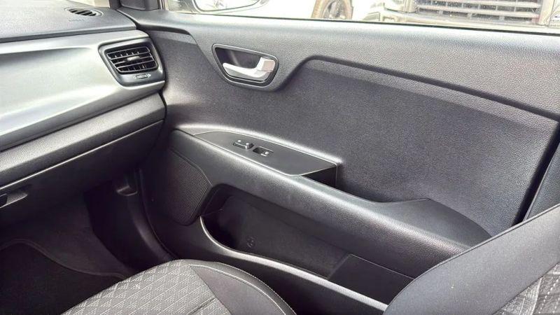 2022 Kia Rio 5 door S