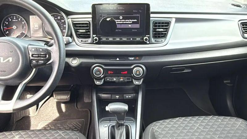 2022 Kia Rio 5 door S