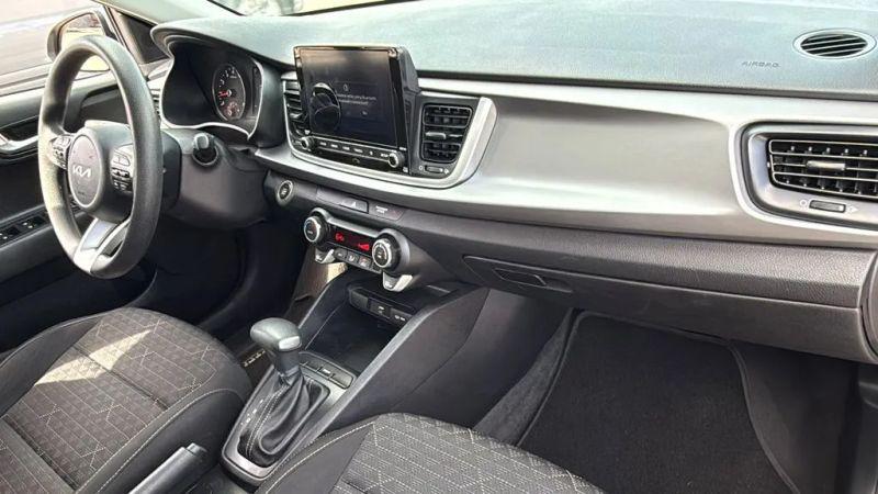 2022 Kia Rio 5 door S