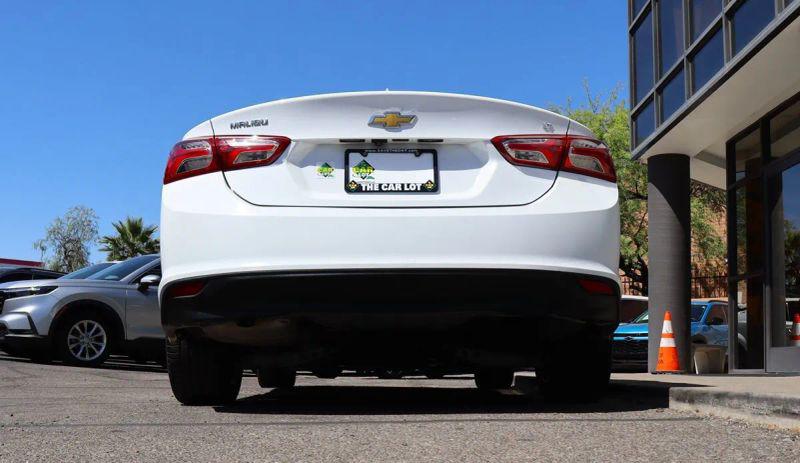2021 Chevrolet Malibu FWD LT