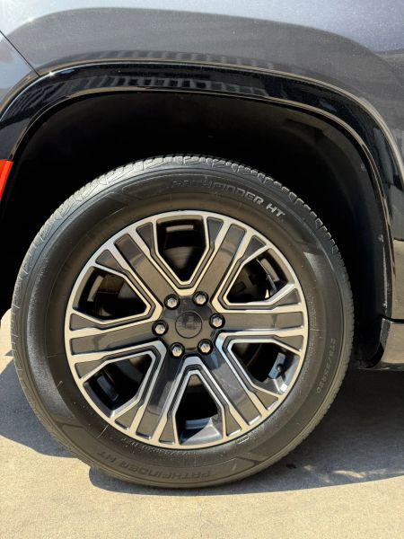2022 Jeep Wagoneer Series III 4x2