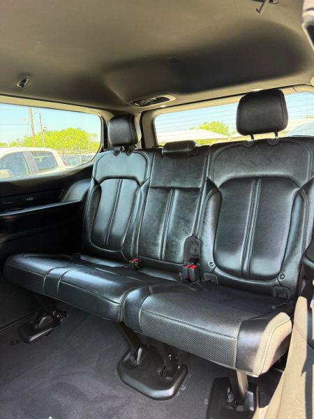 2022 Jeep Wagoneer Series III 4x2