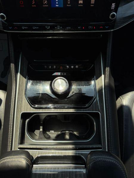 2022 Jeep Wagoneer Series III 4x2