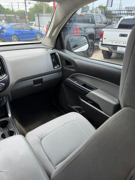 2016 GMC Canyon Base