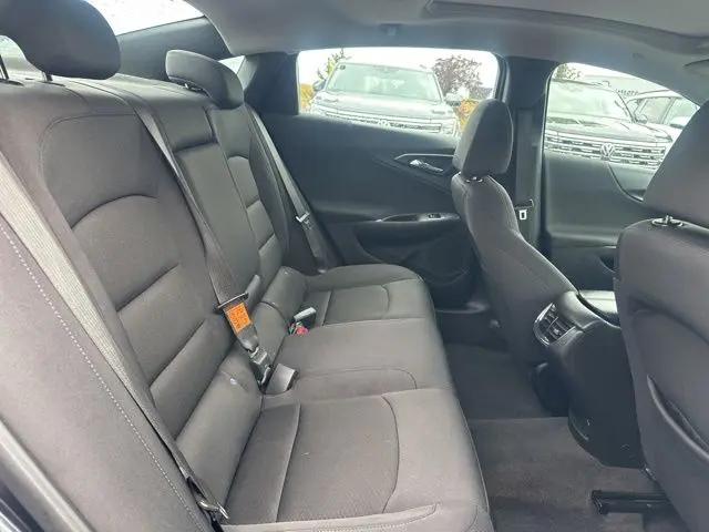 2022 Chevrolet Malibu FWD LT