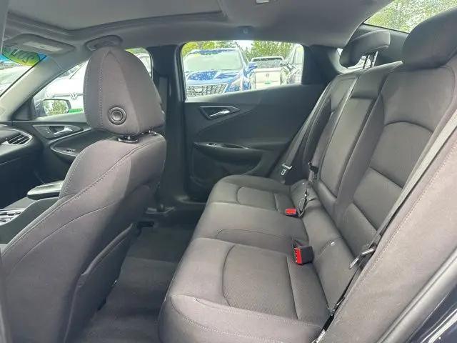 2022 Chevrolet Malibu FWD LT