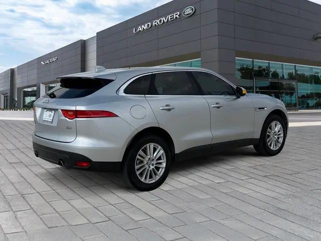 2017 Jaguar F-PACE 35t Prestige