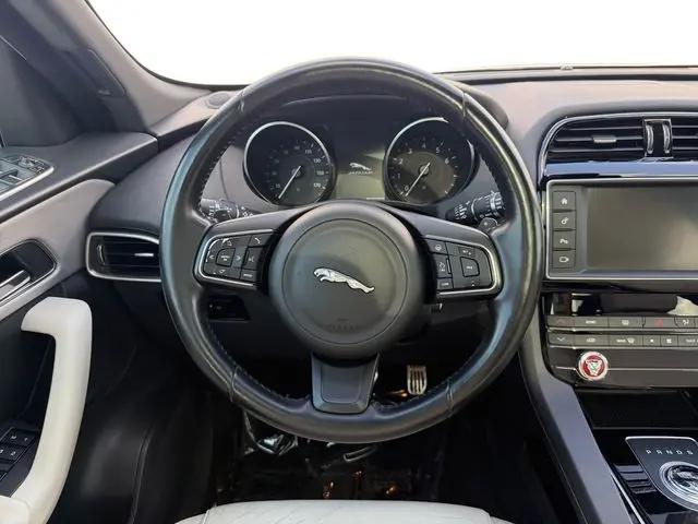 2017 Jaguar F-PACE 35t Prestige
