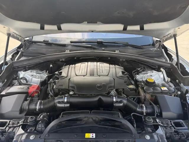 2017 Jaguar F-PACE 35t Prestige