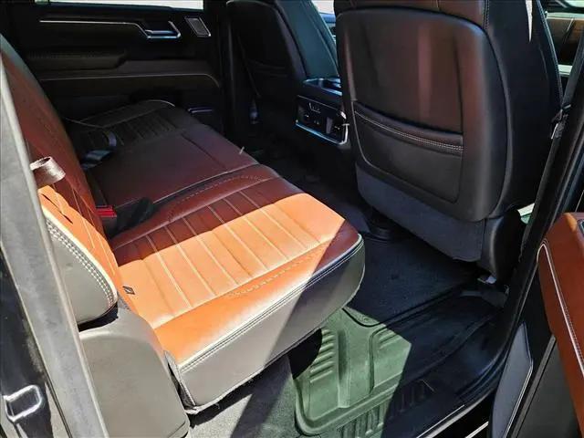 2024 GMC Sierra 3500HD 4WD Crew Cab Standard Bed Denali Ultimate